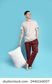 13小孩上11女孩的视频 13小孩上11女孩的视频